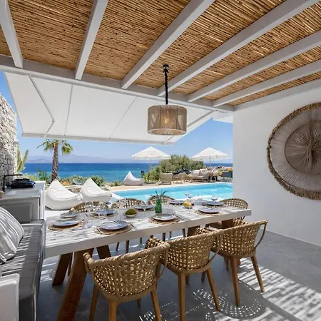 Black Pearl - Sea Front Ambelász