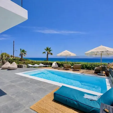 Black Pearl - Sea Front Ambelász