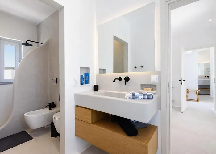 Villa Black Pearl - Sea Front Ampelas