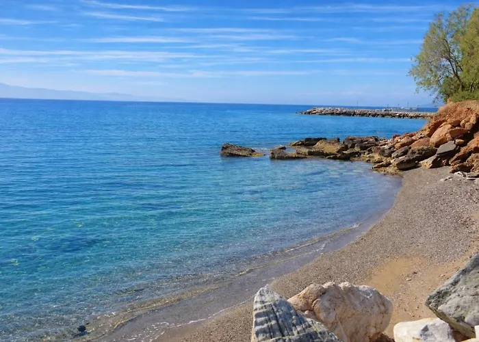 Black Pearl - Sea Front Villa