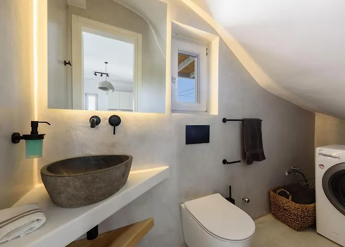 Villa Black Pearl - Sea Front Ampelas