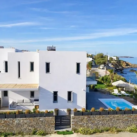 Black Pearl - Sea Front Villa Ambelas