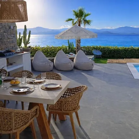 Black Pearl - Sea Front