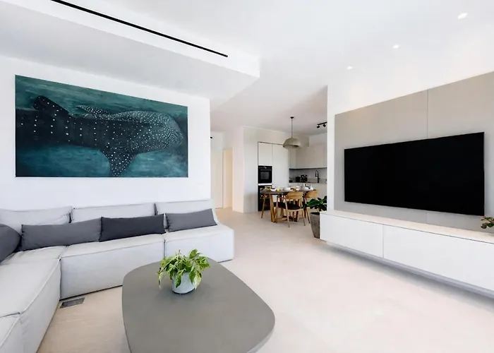 Villa Black Pearl - Sea Front *