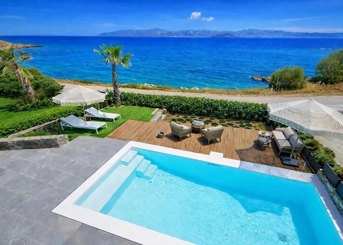 Black Pearl - Sea Front Villa *